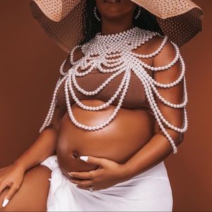 Pearl body necklace